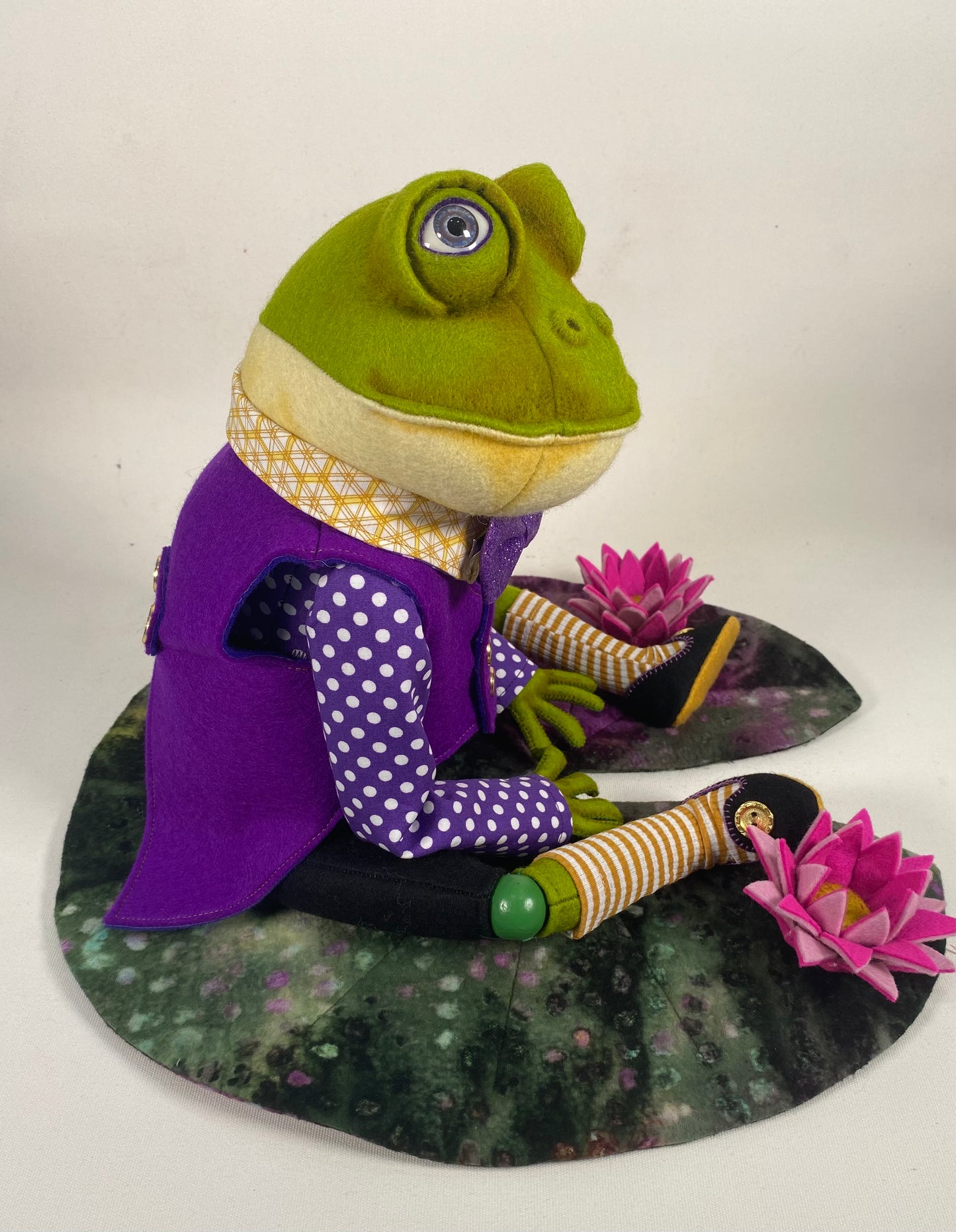 Frog Art Doll PDF Pattern  Approx 28cm Seated