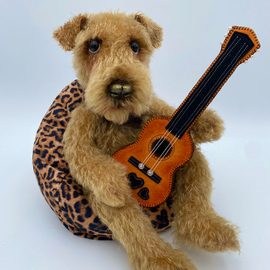"Dougie" Airedale Terrier  PDF Pattern  Approx 22cm Seated