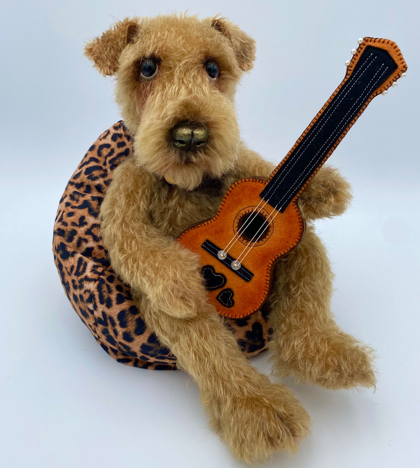 "Dougie" Airedale Terrier  PDF Pattern  Approx 22cm Seated