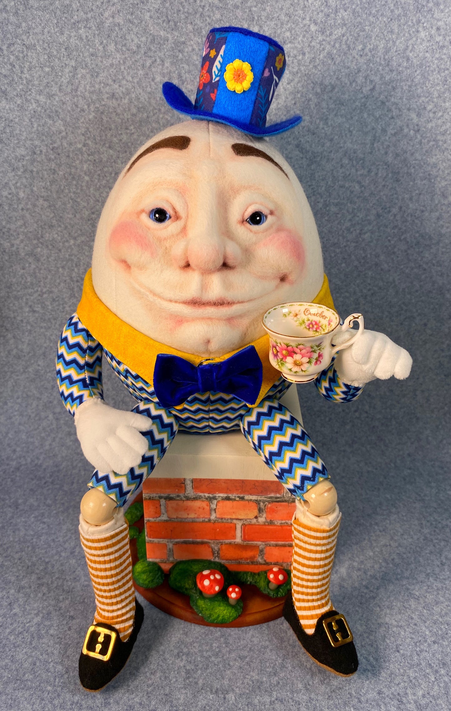 Humpty Dumpty PDF Pattern  Approx 42cm with Stand