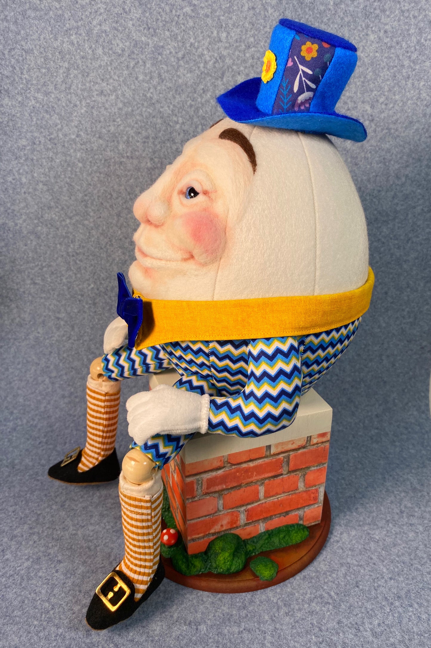 Humpty Dumpty PDF Pattern  Approx 42cm with Stand
