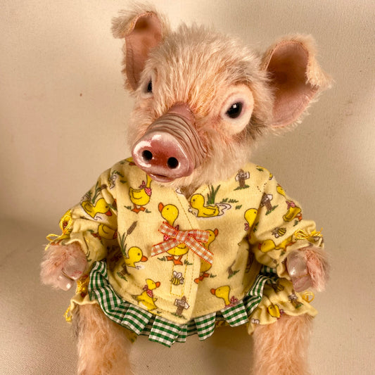 Baby Pig PDF Pattern  Approx 21cm Seated