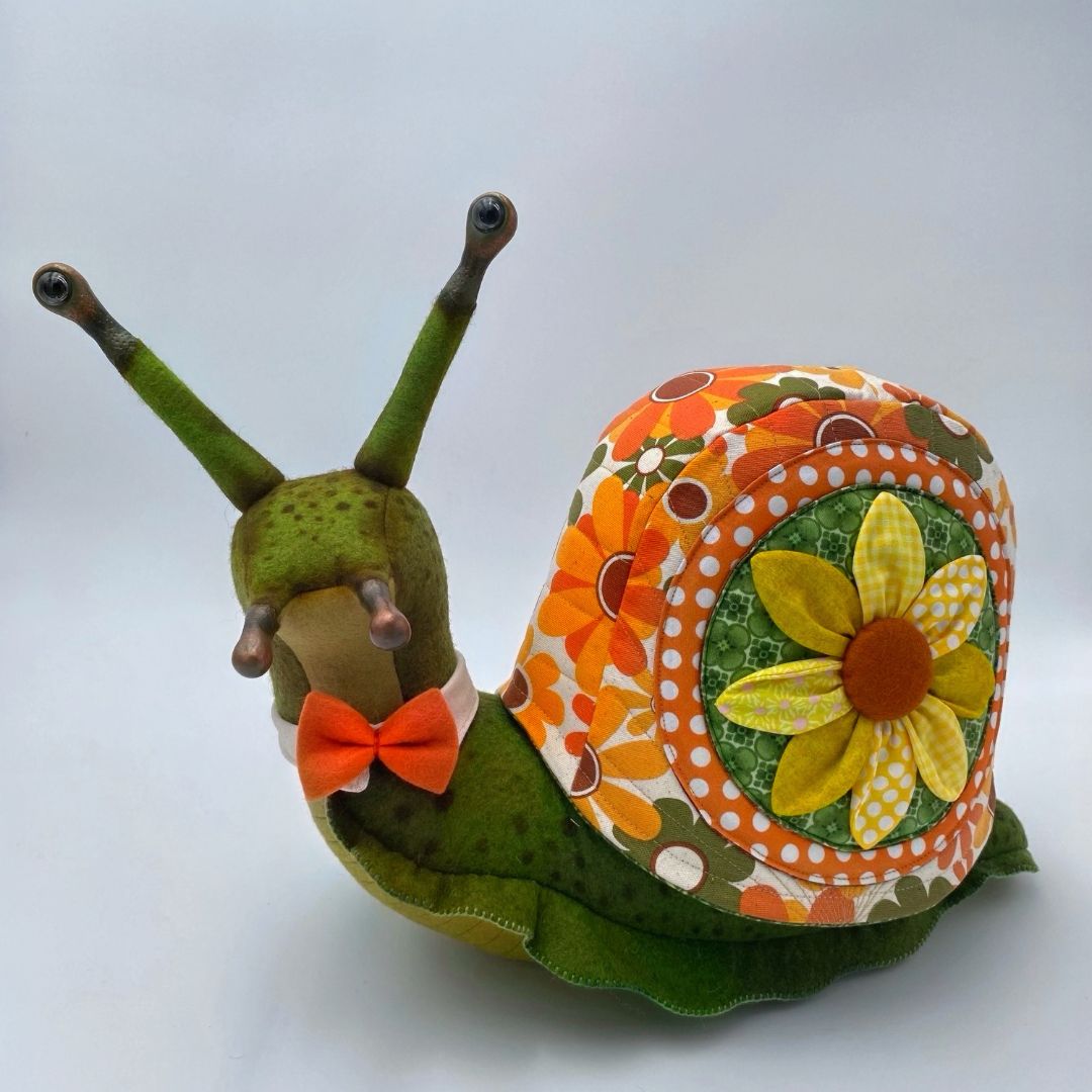Storybook Snail PDF PATTERN  Approx 30cm